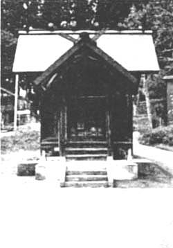 058-1.jpg