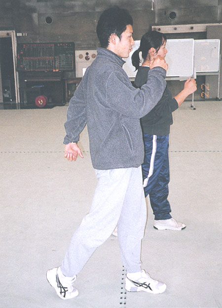 051-1.jpg