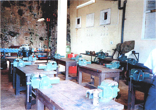 065-1.jpg