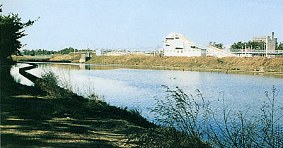 013-1.jpg